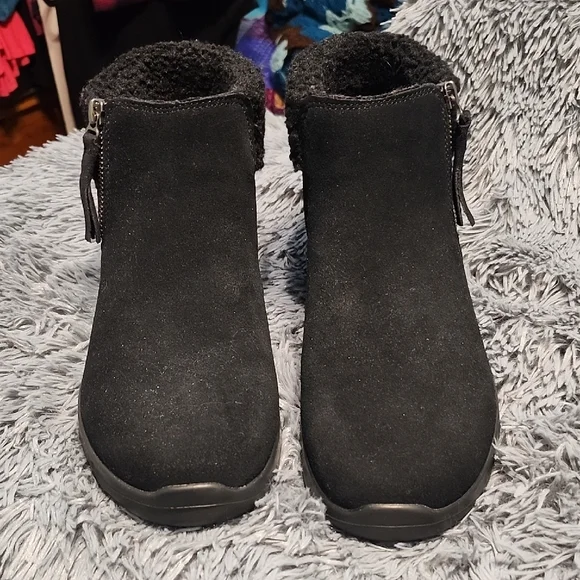 Skechers Black Winter Ankle Boots - Picture 4 of 5